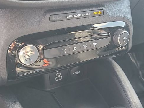 Used 2024 Ford Escape ST-Line w/ Tech Pack #1 FWD image 30