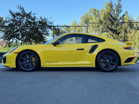 Certified 2019 Porsche 911 Turbo S image 2