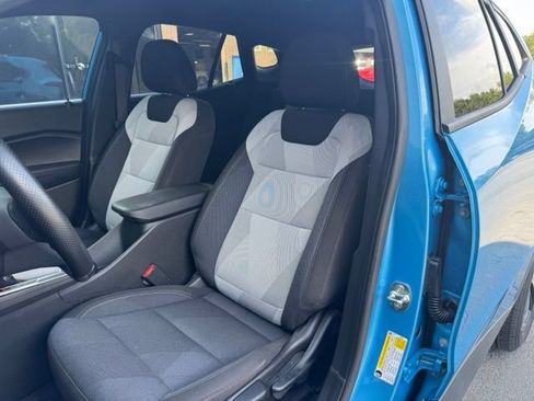Used 2025 Chevrolet Trax RS w/ Driver Confidence Package FWD image 13