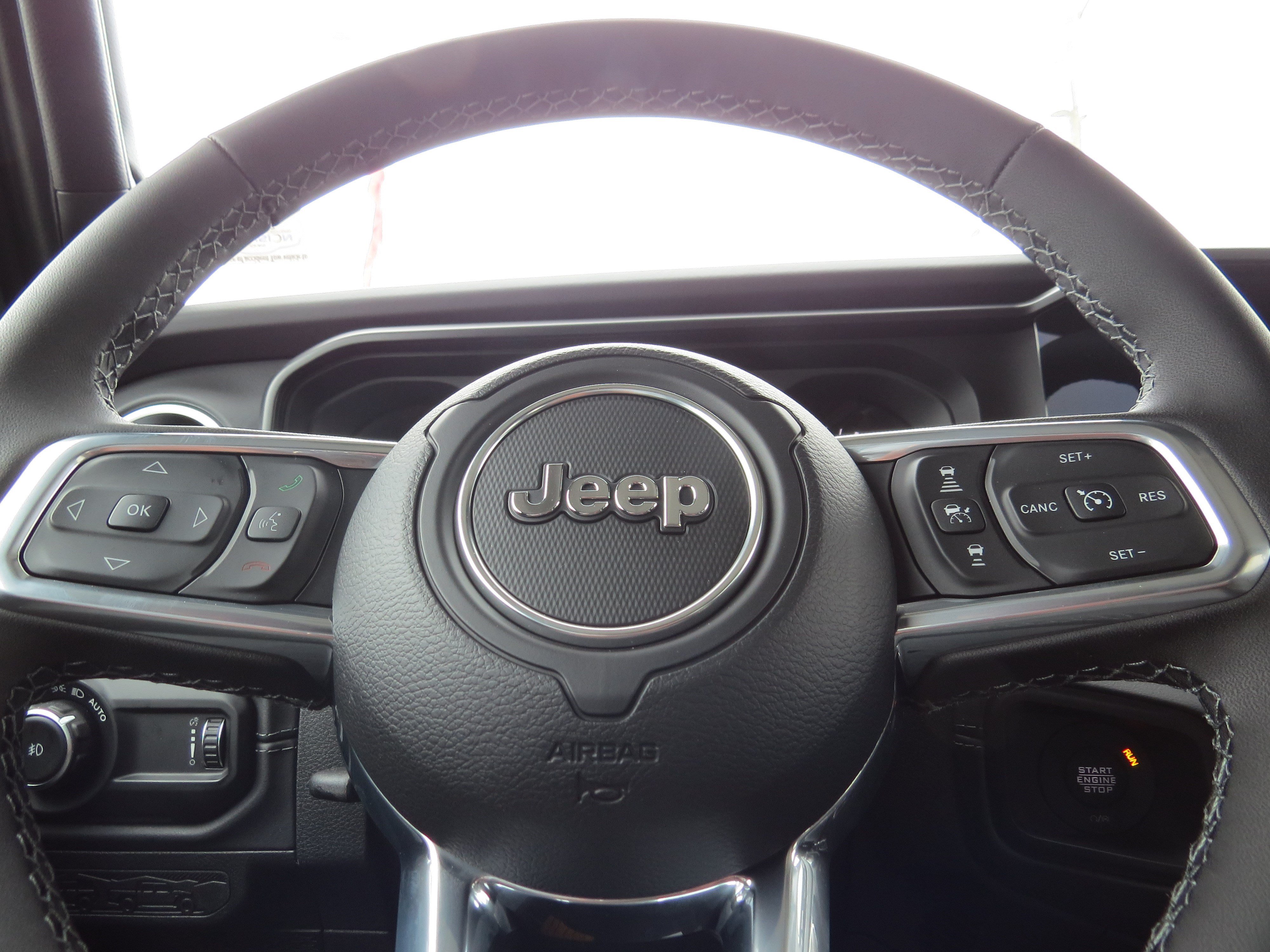 New 2026 Jeep Wrangler Unlimited Sahara AWD/4WD image 15