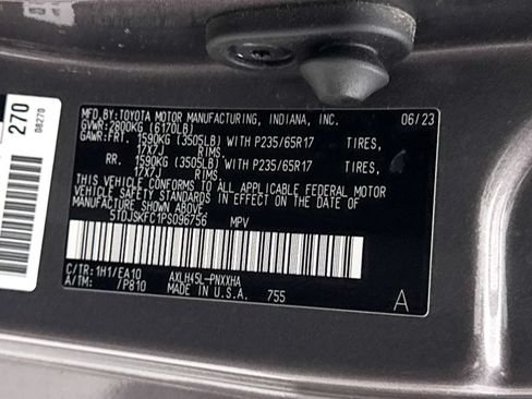 Used 2023 Toyota Sienna XLE w/ XLE Plus Package AWD/4WD image 42