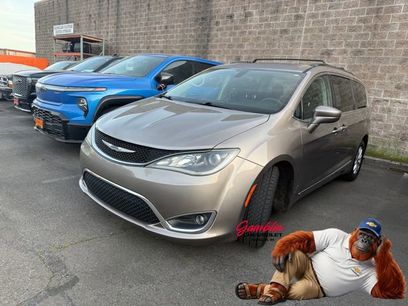 Used 2017 Chrysler Pacifica Touring-L