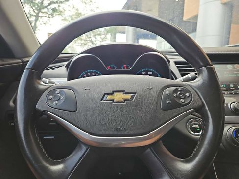 Used 2019 Chevrolet Impala LT FWD image 22