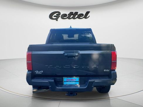 Certified 2025 Toyota Tacoma SR5 AWD/4WD image 6