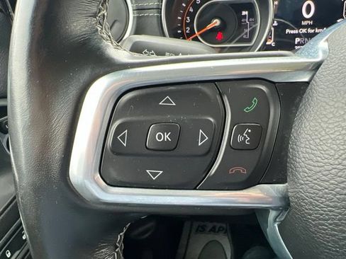 Used 2021 Jeep Wrangler Unlimited Sahara w/ Uconnect 4C Nav & Sound Group AWD/4WD image 19