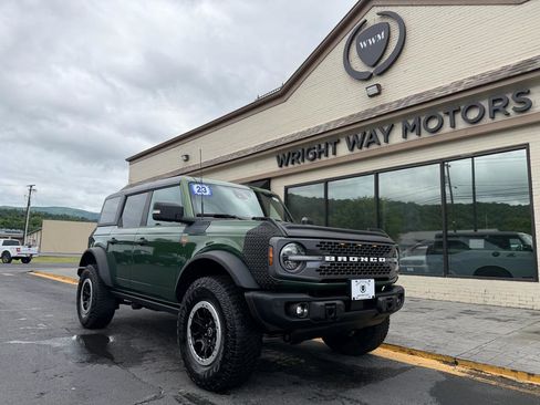 Used 2023 Ford Bronco Badlands AWD/4WD image 1