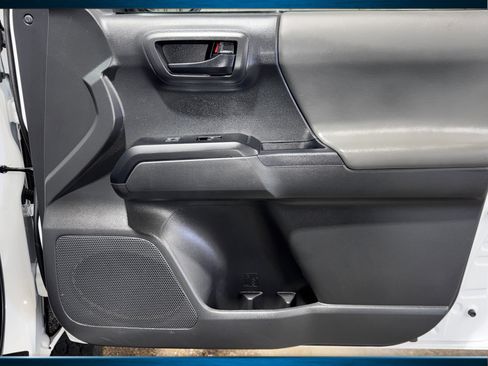 Used 2023 Toyota Tacoma SR image 28