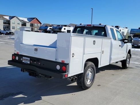 New 2025 Ford F250 XL image 3