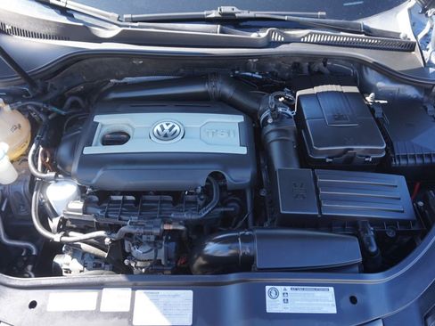 Used 2013 Volkswagen Eos Executive FWD image 15