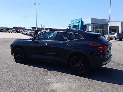 Used 2024 Chevrolet Trax ACTIV w/ Driver Confidence Package image 6