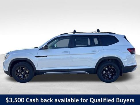 New 2026 Volkswagen Atlas Peak Edition AWD/4WD image 2
