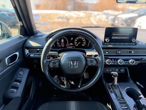 Used 2023 Honda Civic Sport image 21