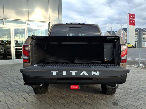 Certified 2021 Nissan Titan PRO-4X w/ Pro-4x Convenience Package image 12