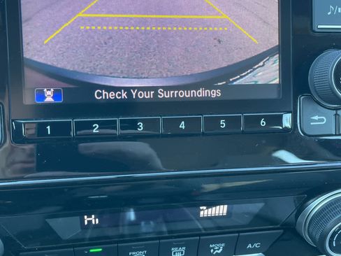 Used 2017 Honda CR-V LX image 14