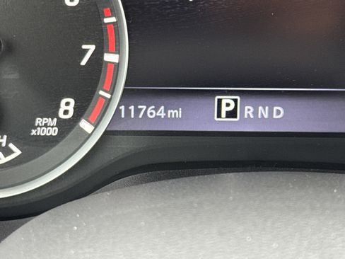 Used 2024 Nissan Titan SV w/ SV Convenience Package image 22