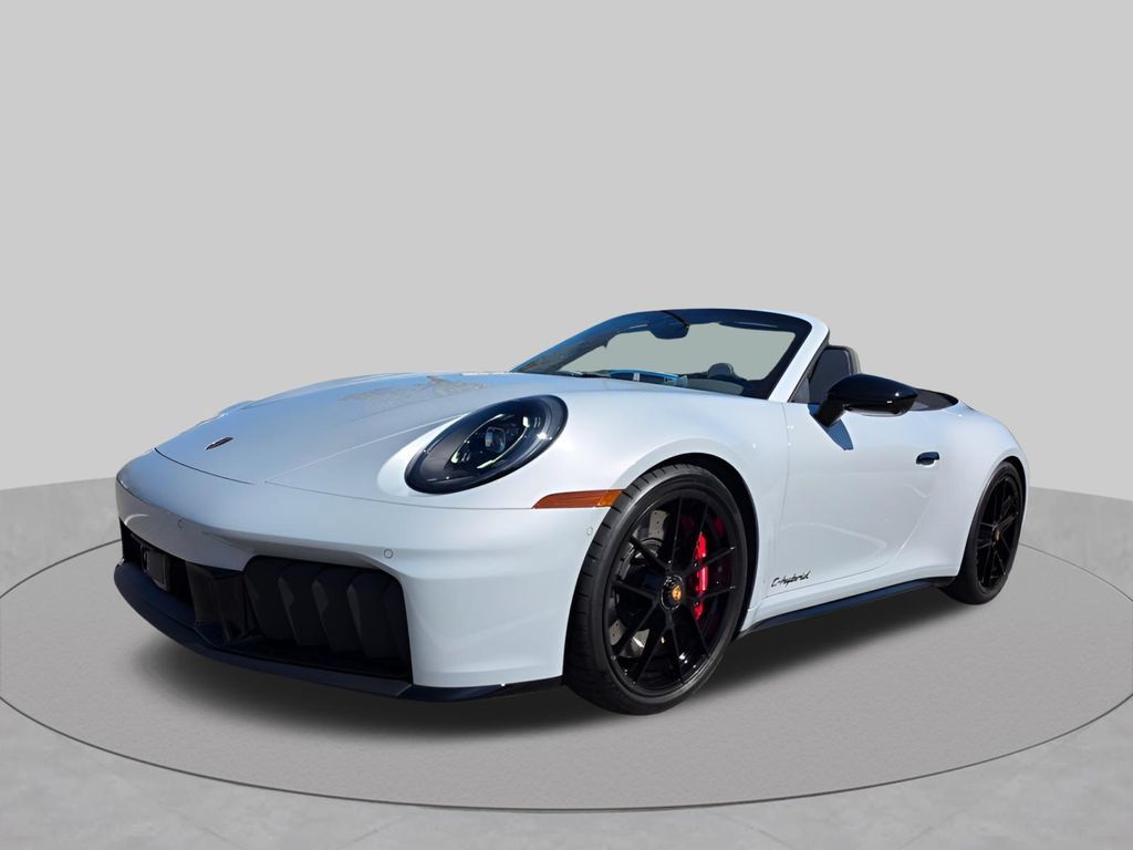 Used 2026 Porsche 911 Carrera GTS RWD image 13