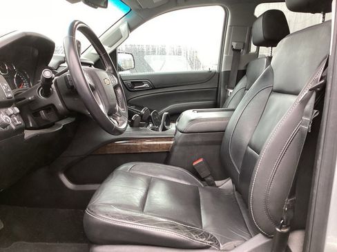 Used 2018 Chevrolet Tahoe LT image 10