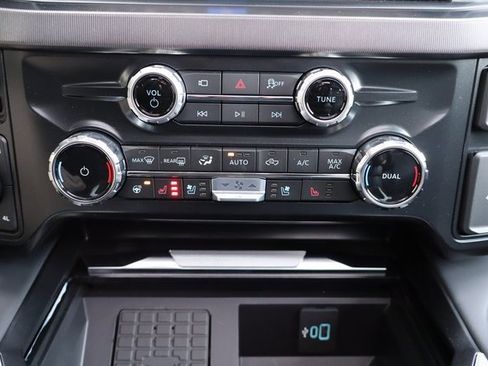 Used 2025 Ford F350 Platinum image 11