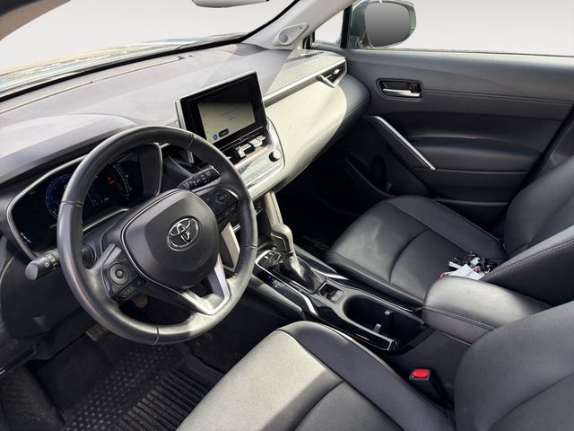 Used 2024 Toyota Corolla Cross XLE w/ Convenience Package AWD/4WD image 11