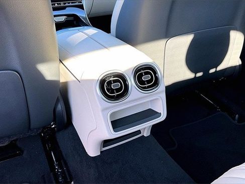 Certified 2025 Mercedes-Benz C 300 4MATIC Sedan image 13