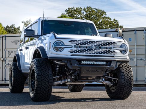 New 2025 Ford Bronco Badlands AWD/4WD image 1