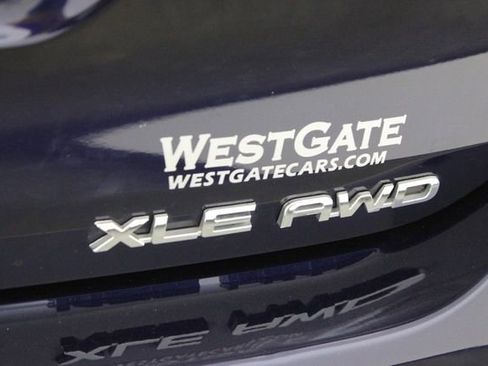 Used 2023 Toyota Highlander XLE image 41