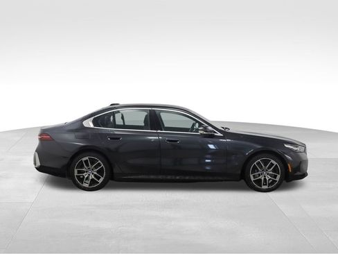 Certified 2025 BMW i5 xDrive40 w/ M Sport Package image 6