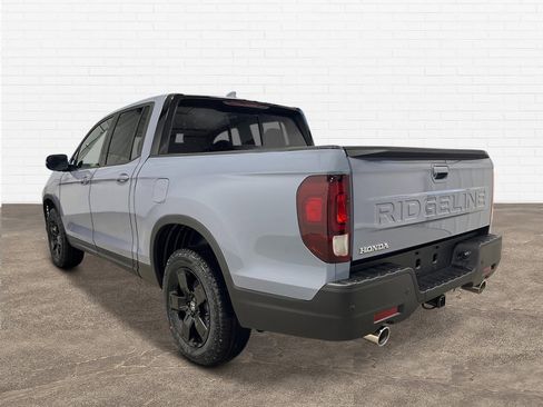 New 2026 Honda Ridgeline Black Edition image 4