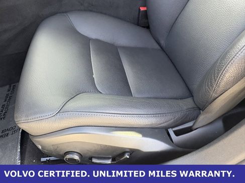 Certified 2025 Volvo V60 B5 Cross Country Plus image 28