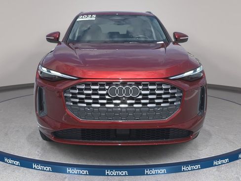 Certified 2025 Audi Q5 Premium w/ Convenience Package AWD/4WD image 2