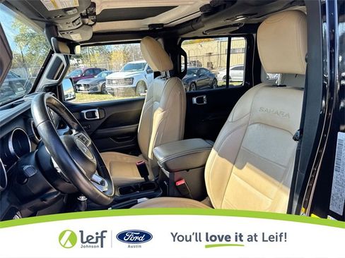 Used 2018 Jeep Wrangler Unlimited Sahara image 17