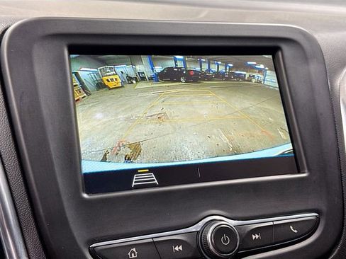 Used 2019 Chevrolet Equinox LT image 15