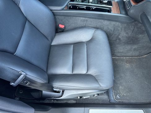 Used 2023 Volvo XC60 B5 Plus image 12