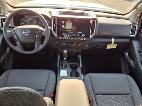 New 2025 Nissan Frontier SV w/ SV Convenience Package image 10