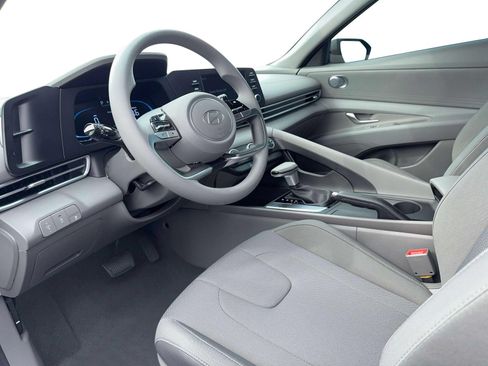 New 2026 Hyundai Elantra SE FWD image 14