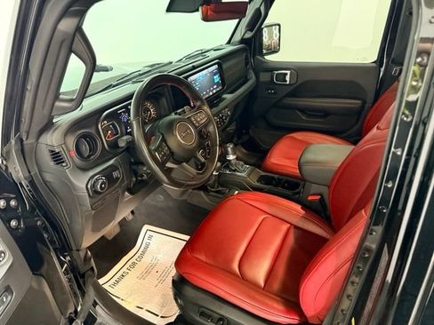 Certified 2024 Jeep Wrangler Unlimited Rubicon 392 w/ Dual Top Group AWD/4WD image 23