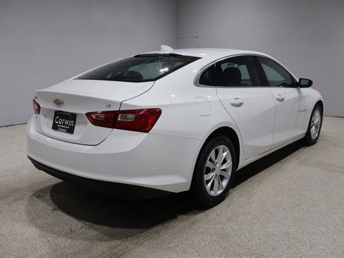 Used 2023 Chevrolet Malibu LT FWD image 2