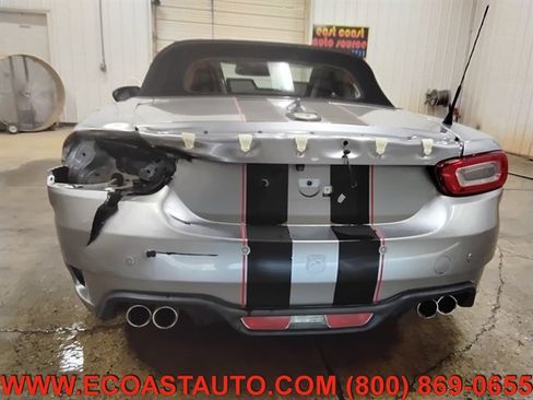 Used 2017 FIAT 124 Spider Abarth RWD image 8
