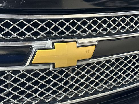 Used 2013 Chevrolet Avalanche LT w/ Texas Edition RWD image 40