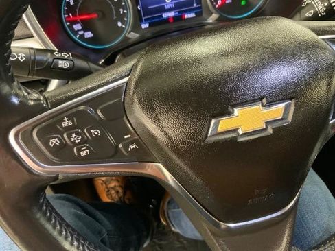 Used 2020 Chevrolet Equinox LT w/ Driver Convenience Package FWD image 20