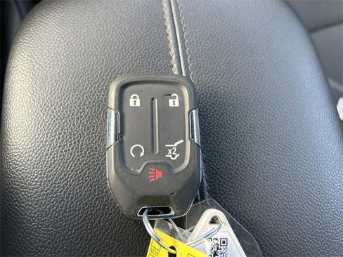 Used 2024 GMC Terrain SLT image 36