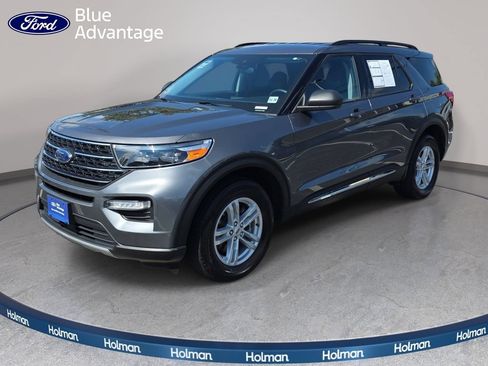Certified 2023 Ford Explorer XLT w/ Equipment Group 202A AWD/4WD image 1