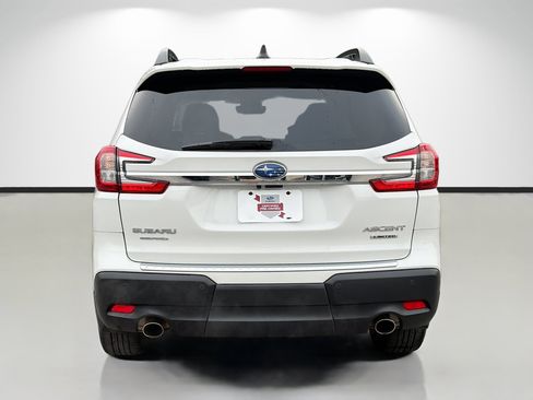 Used 2024 Subaru Ascent Limited w/ Technology Package AWD/4WD image 4