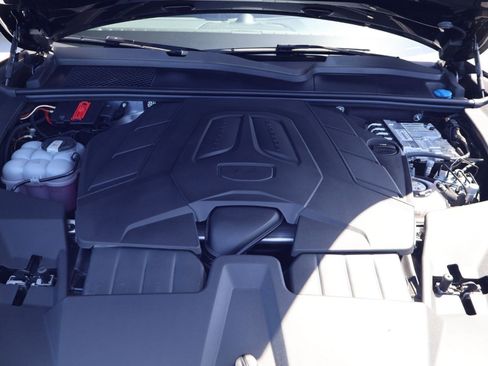 Certified 2025 Porsche Cayenne E-Hybrid AWD/4WD image 24