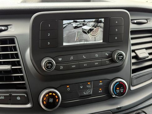 New 2025 Ford Transit 250 148 Medium Roof image 24