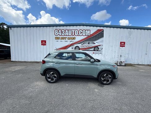 Used 2026 Hyundai Venue SEL FWD image 9