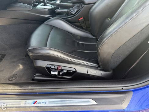 Used 2020 BMW M4 Coupe w/ Competition Package image 16