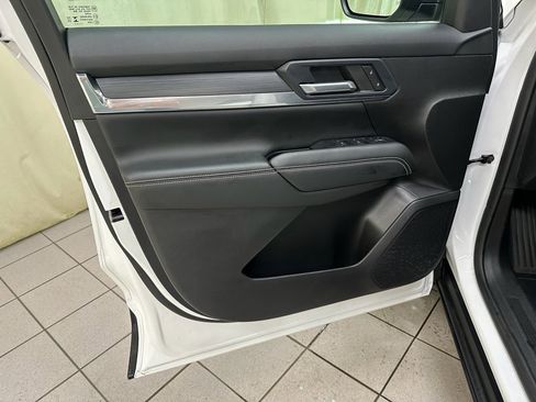 Certified 2025 GMC Terrain Elevation image 30