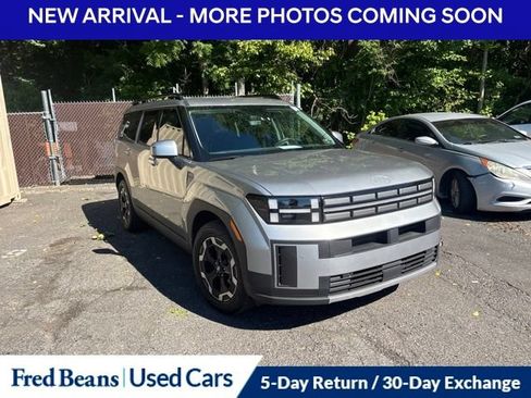 Used 2025 Hyundai Santa Fe SEL AWD/4WD image 3