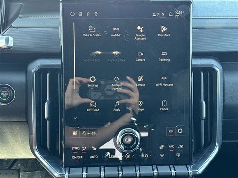 New 2026 GMC Acadia AT4 image 16